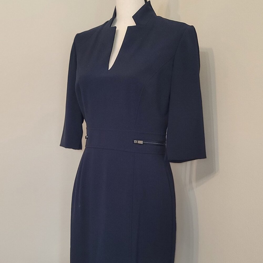 Elegant Tahari Arthur S. Levine Navy Blue Sheath Dress - Size 4